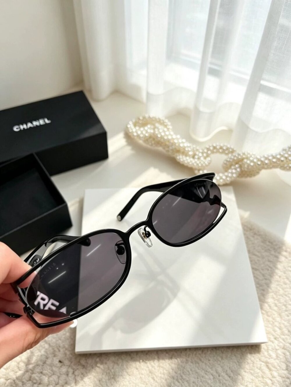 NWT NIB CHANEL CC Logo Oval Sunglasses Black Gold Silver Authentic - Picture 6 of 6